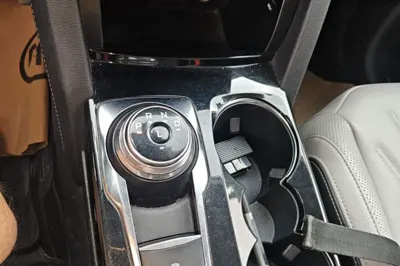 Ford Escape 2020, 90800 км, за 11333 USD - фото 16