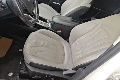 Ford Escape 2020, 90800 км, за 11333 USD - фото 17