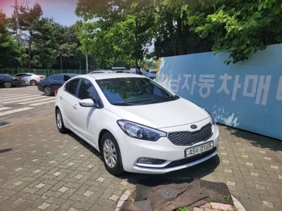 Kia K3 · 2013 год