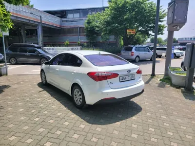 Kia K3 2013, 120000 км, за 2816.07 USD