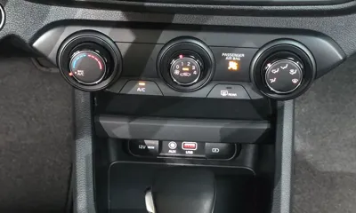Kia K3 2019, 66433 км, за 8078.18 USD - фото 18
