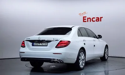 Mercedes-Benz E-Class 2017, 141357 км, за 14476.48 USD