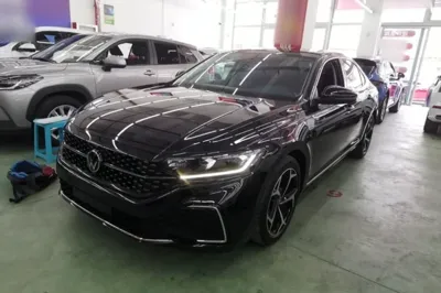 Volkswagen Passat · 2025 год