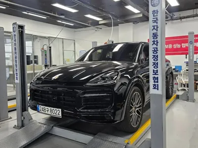 Porsche Cayenne · 2023 год