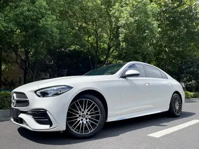 Mercedes-Benz C-Class 2024, 13000 км, за 30634.5 USD