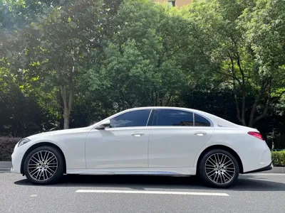 Mercedes-Benz C-Class 2024, 13000 км, за 30634.5 USD