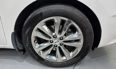Kia Canival 2017, 212052 км, за 6556.29 USD