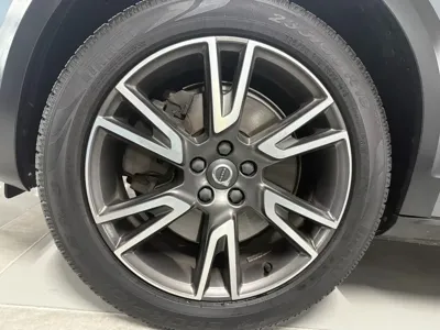 Volvo V90 2018, 160449 км, за 15130.49 USD