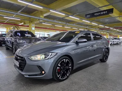 Hyundai Avante · 2016 год