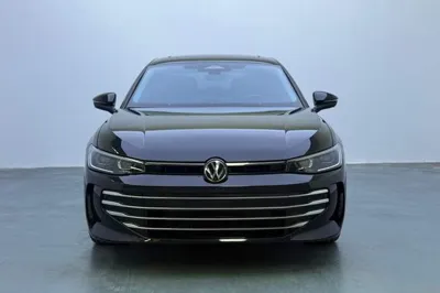 Volkswagen Passat 2025, 33400 км, за 23391 USD