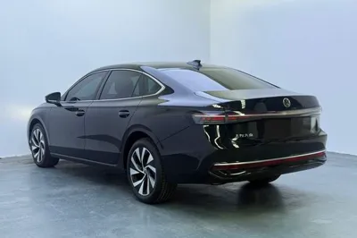 Volkswagen Passat 2025, 33400 км, за 23391 USD - фото 7