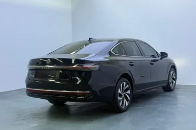 Volkswagen Passat 2025, 33400 км, за 23391 USD - фото 9