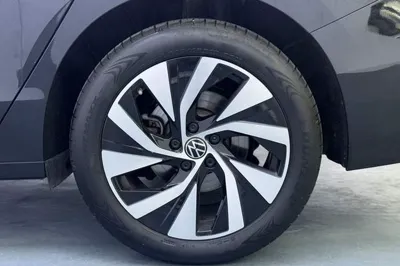 Volkswagen Passat 2025, 33400 км, за 23391 USD - фото 11