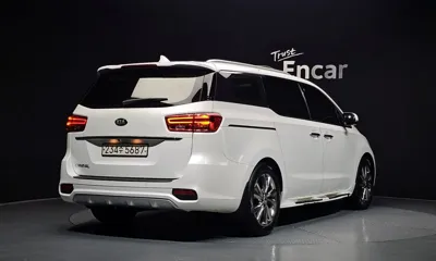 Kia Canival 2019, 140427 км, за 8131.68 USD