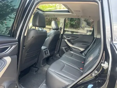 Subaru Forester 2023, 33000 км, за 28728.91 USD
