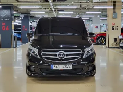 Mercedes-Benz V-Class 2015, 65000 км, за 35163.1 USD