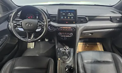 Hyundai Veloster 2019, 88263 км, за 10043.32 USD - фото 7