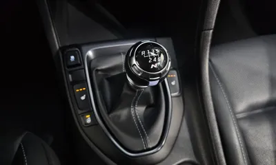Hyundai Veloster 2019, 88263 км, за 10043.32 USD - фото 9