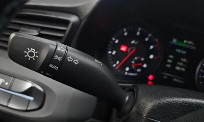 Hyundai Veloster 2019, 88263 км, за 10043.32 USD - фото 18