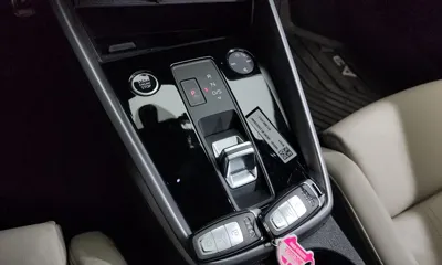 Audi A3 2023, 74436 км, за 16511.4 USD - фото 9