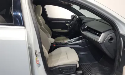 Audi A3 2023, 74436 км, за 16511.4 USD - фото 11