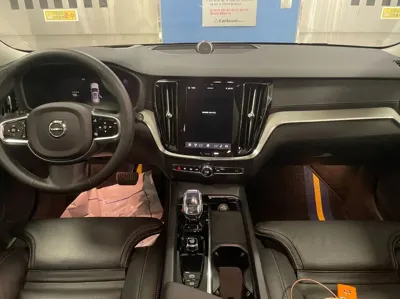 Volvo V60 2024, 18210 км, за 30523.83 USD - фото 7