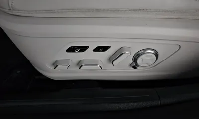 Hyundai Grandeur 2023, 34118 км, за 25027.62 USD - фото 36