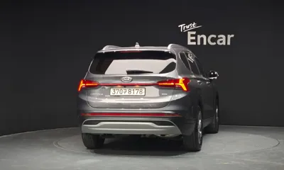 Hyundai Santafe 2023, 99408 км, за 15791.21 USD