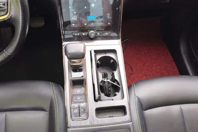 Roewe RX5 New Energy 2021, 40199 км, за 9095 USD - фото 16