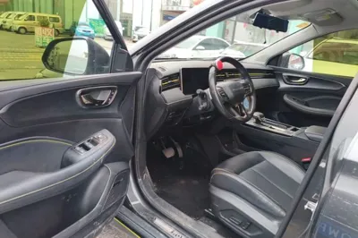 Roewe RX5 New Energy 2021, 40199 км, за 9095 USD - фото 18
