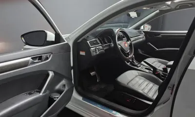 Volkswagen Passat 2018, 113915 км, за 5288.21 USD - фото 10