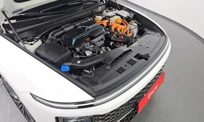 Hyundai Grandeur 2023, 28339 км, за 27361.58 USD - фото 6