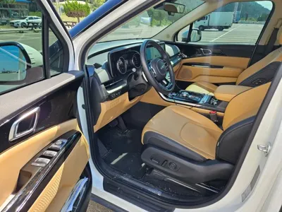 Kia Canival 2023, 52000 км, за 9809.63 USD - фото 8