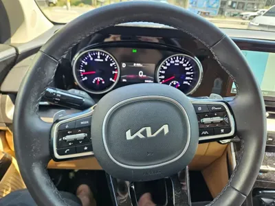 Kia Canival 2023, 52000 км, за 9809.63 USD - фото 11