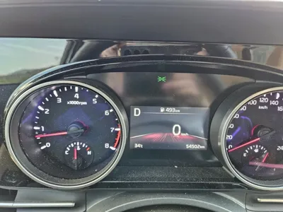 Kia Canival 2023, 52000 км, за 9809.63 USD - фото 12