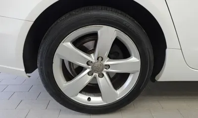 Audi A6 2015, 111353 км, за 6170.41 USD
