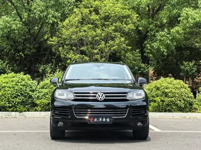 Volkswagen Touareg 2011, 230000 км, за 7062.84 USD