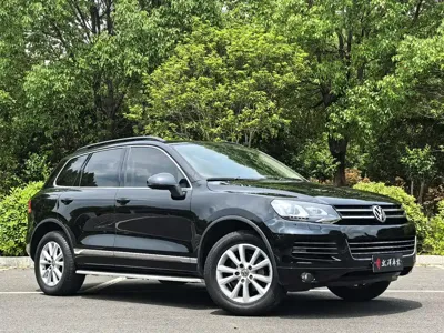 Volkswagen Touareg 2011, 230000 км, за 7062.84 USD