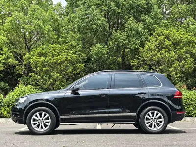 Volkswagen Touareg 2011, 230000 км, за 7062.84 USD