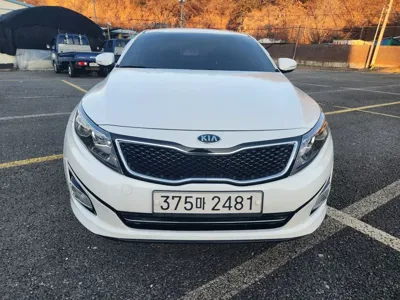 Kia K5 · 2015 год
