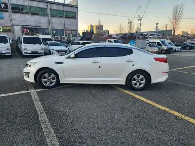 Kia K5 2015, 198729 км, за 2582.78 USD