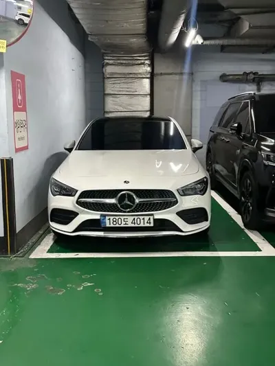Mercedes-Benz CLA-Class 2023, 33000 км, за 25928.84 USD