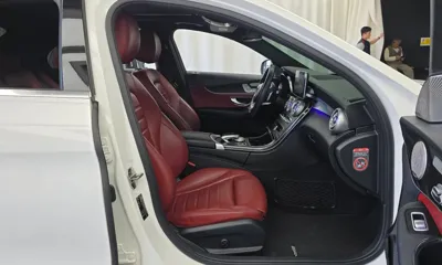Mercedes-Benz C-Class 2018, 71733 км, за 13198.7 USD - фото 26