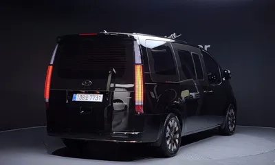 Hyundai Staria 2023, 64077 км, за 22794.84 USD
