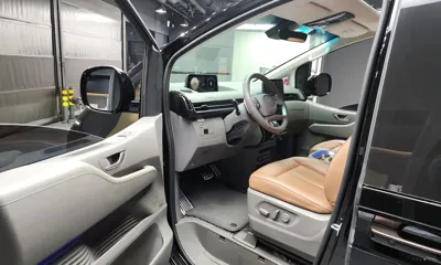 Hyundai Staria 2023, 64077 км, за 22794.84 USD - фото 10