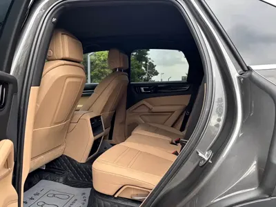 Porsche Cayenne 2021, 49000 км, за 71511.27 USD - фото 14
