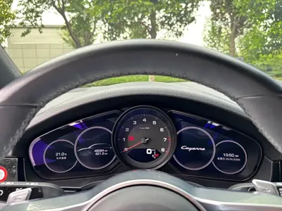 Porsche Cayenne 2021, 49000 км, за 71511.27 USD - фото 25