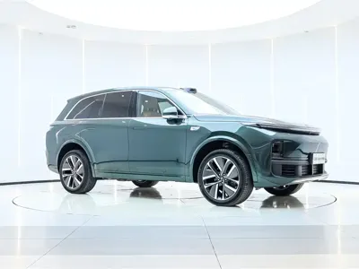 Li Auto Li L8 2023, 40199 км, за 31393.79 USD