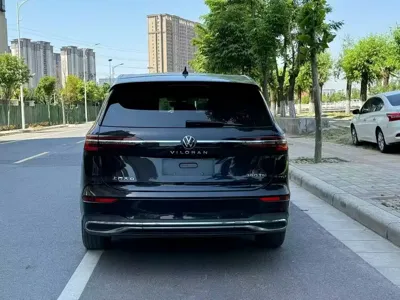 Volkswagen Viloran 2023, 70000 км, за 22630.52 USD