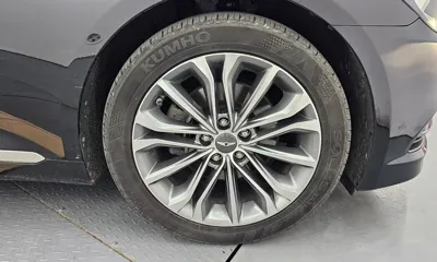 Hyundai Genesis 2016, 144292 км, за 5371.13 USD